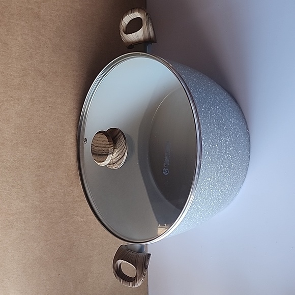 Masterclass Premium Cookware. Large 12 Inch Wide, 10 Quarts Pot. - Picture 2 of 10